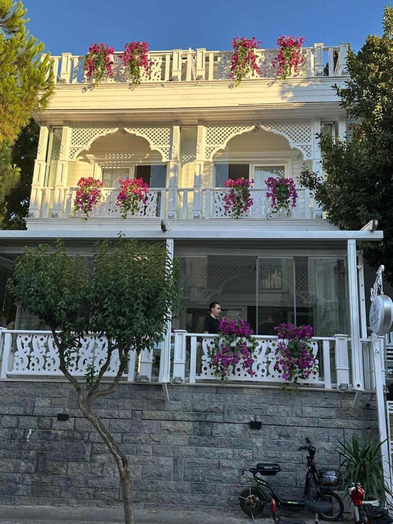 Hi Hotel Ivy Bueyuekada Adalar Exterior photo